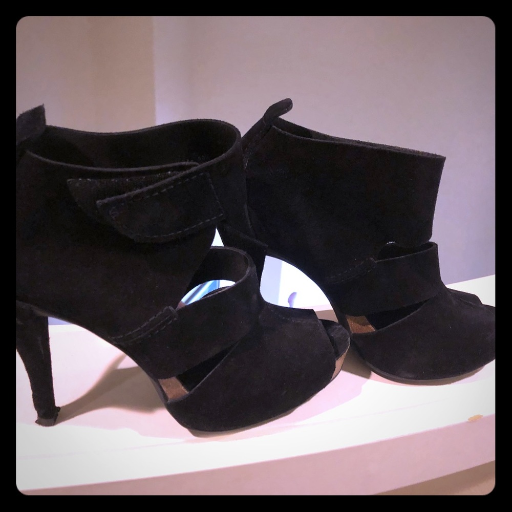 Pedro Garcia ‘Charlie’ Peep Toe Bootie